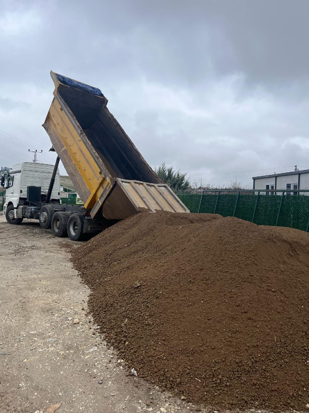 Yanmış Ahır gübresi Ton Fiyatı